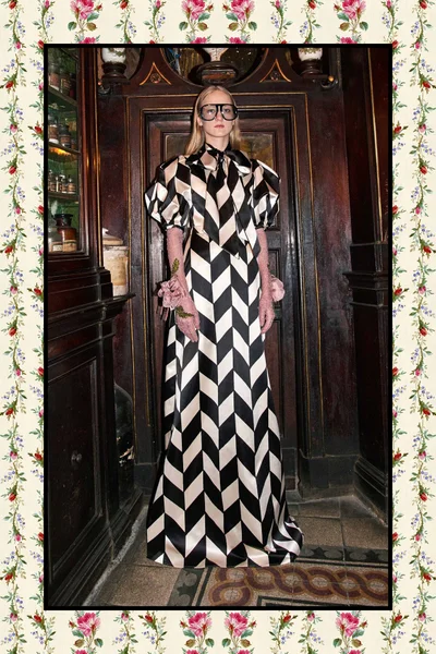 Look 49